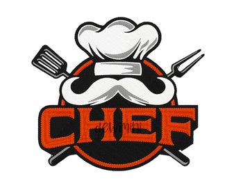 Könnte beinhalten: Ein gestickter Aufnäher in Schwarz und Orange mit einer Kochmütze, einem Schnurrbart und gekreuzten Kochutensilien. Das Wort "CHEF" ist in orangefarbenen Buchstaben geschrieben.