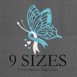 Puede incluir: Un diseño de mariposa turquesa con una cinta blanca y pequeños corazones. El texto dice "9 TAMAÑOS" y "De mini a tamaños grandes" sobre un fondo gris. La mariposa tiene patrones de alas detallados.