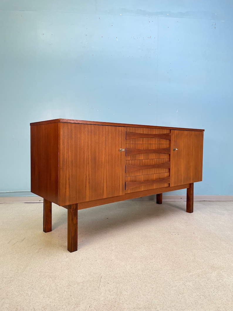 Mid-Century german Sideboard Nussbaum 1960er Bild 5