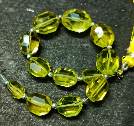 優れたカットのファセットレモンクォーツタンブラー7x9〜11x14mm