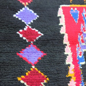 Schwarzer Teppich Marokkanischer bunter Teppich, marokkanischer schwarzer Läufer, handgefertigter Teppich, schwarzes Design und lebendige Farben, perfekter Akzent für jeden Raum Bild 7