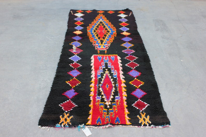 Schwarzer Teppich Marokkanischer bunter Teppich, marokkanischer schwarzer Läufer, handgefertigter Teppich, schwarzes Design und lebendige Farben, perfekter Akzent für jeden Raum Bild 2
