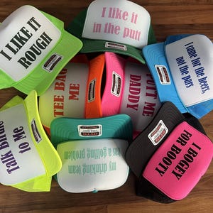 Golf Sayings Custom Trucker Hat, Golf Bachelorette Party Hats bild 2