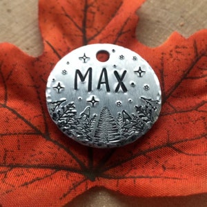 Pet ID Tag - Dog Tag - Custom Name Tag - Gepersonaliseerd - Hand Stamped - Cat Tag - Forest
