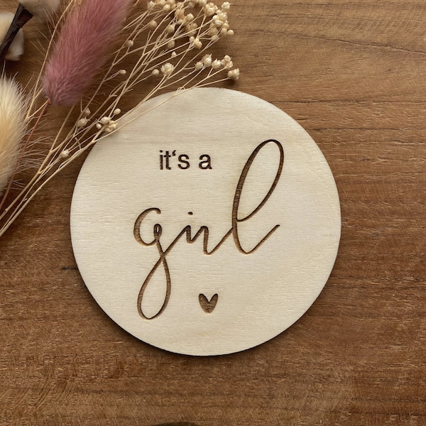 Meilenstein "it's a girl", es ist ein Mädchen, wunderschönes Ankündigungsschild, Gender Reveal , Meilensteinkarte aus Holz