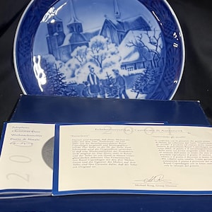 1997 Vintage Royal Copenhagen Roskilde Cathedral Christmas Plate