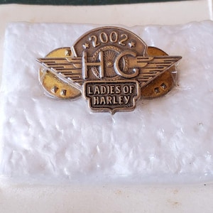 Vintage ladies of Harley, Harley Davidson HOG motorcycle club pin