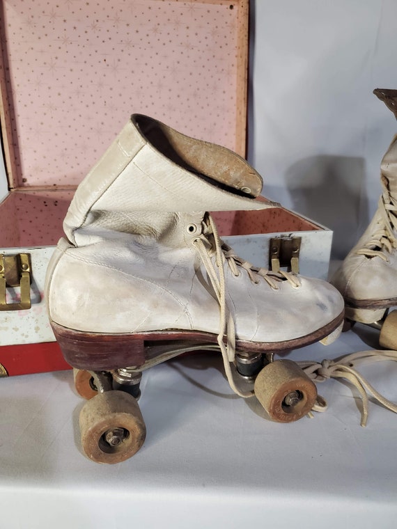 Vintage size 8 womens WOODEN roller skates with c… - image 4
