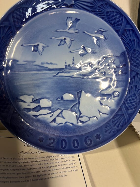【新品】ロイヤルコペンハーゲン　クリスマスプレート　　イヤーズプレート　2006 2006 ロイヤルコペンハーゲン クリスマスプレート - Etsy 日本