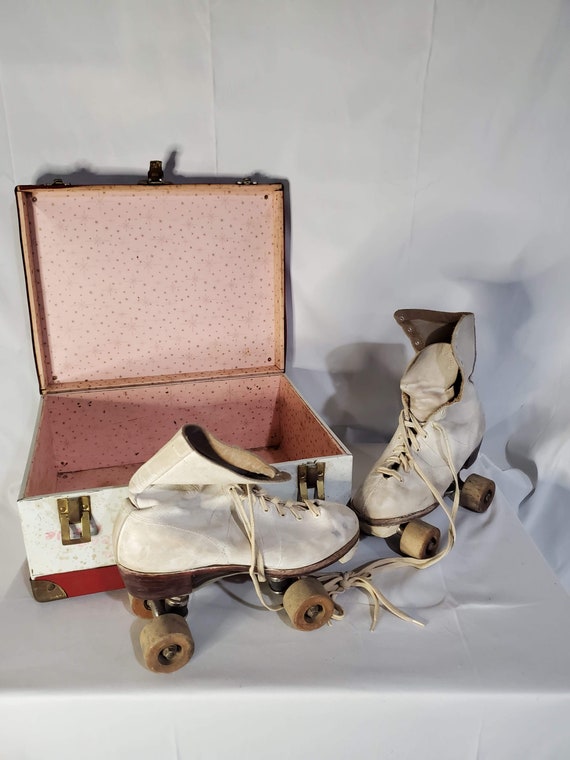 Vintage size 8 womens WOODEN roller skates with c… - image 10