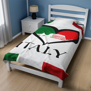 Cozy Italy Blanket: Italian Colosseum Plush Throw