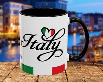 Italiaanse mok met hartmotief, een vrolijke koffiekop voor liefhebbers van Italië.