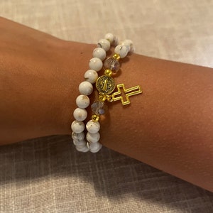 Handmade Stretch Beaded Rosary Bracelet, Colombian Elastic Rosary Bracelet, Catholic Gifts, Rosary Bracelet for Women Saint Benedict Medal