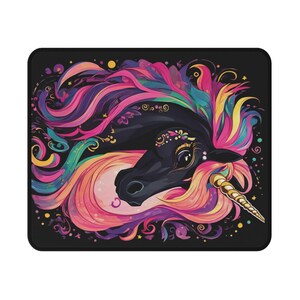 Vibrant Unicorn Non-Slip Gaming Mouse Pad - Perfect for Gamers and Unicorn Lovers