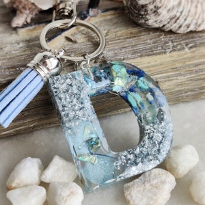 Llavero con letras de resina floral brillante personalizado, llavero personalizado, regalo para ella, regalo hecho a mano, Navidad, regalo de dama de honor, regalo de Pascua