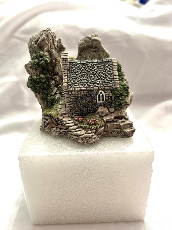 Lilliput Lane st Govan