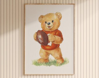 Stampa per cameretta dei bambini con orsetto di peluche e pallone da calcio: decorazione sportiva per la cameretta dei bambini (download digitale)