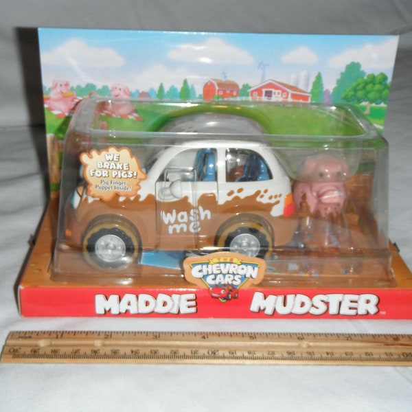 Chevron Cars 2004 Maddie Mudster