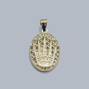 Real 10k Gold Circular Charm Pendant 10kt Yellow Gold Unisex