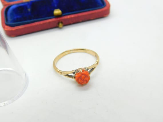 9ct Yellow Gold & Carved Red Coral Flower Dress R… - image 7
