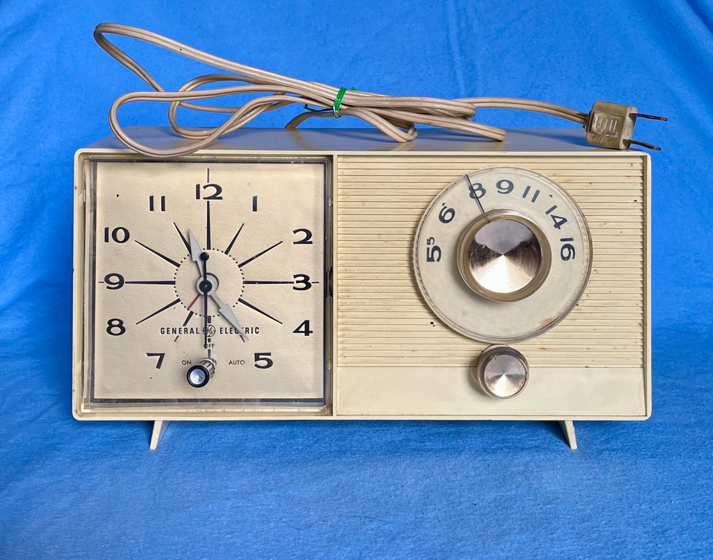 Radio Réveil VEDETTE Vintage – Années 70 – Horloge De Bureau Rétro