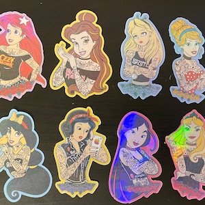 Adesivos de vinil holográficos com tema de princesa tatuada!