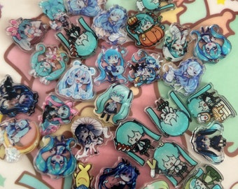 Hatsune miku acrylic charms <3