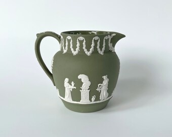 Brocca vintage Wedgwood Green Jasperware