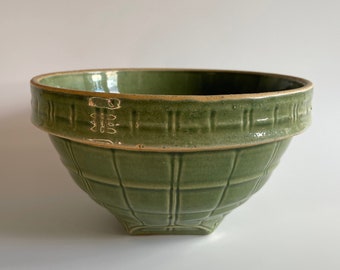 McCoy Windowpane Green Yellowware Mixing Bowl, c1920s