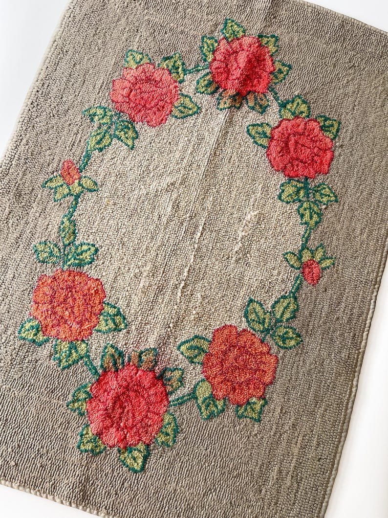 Vintage Hooked Rug With Cabbage Rose Wreath Pattern - Etsy