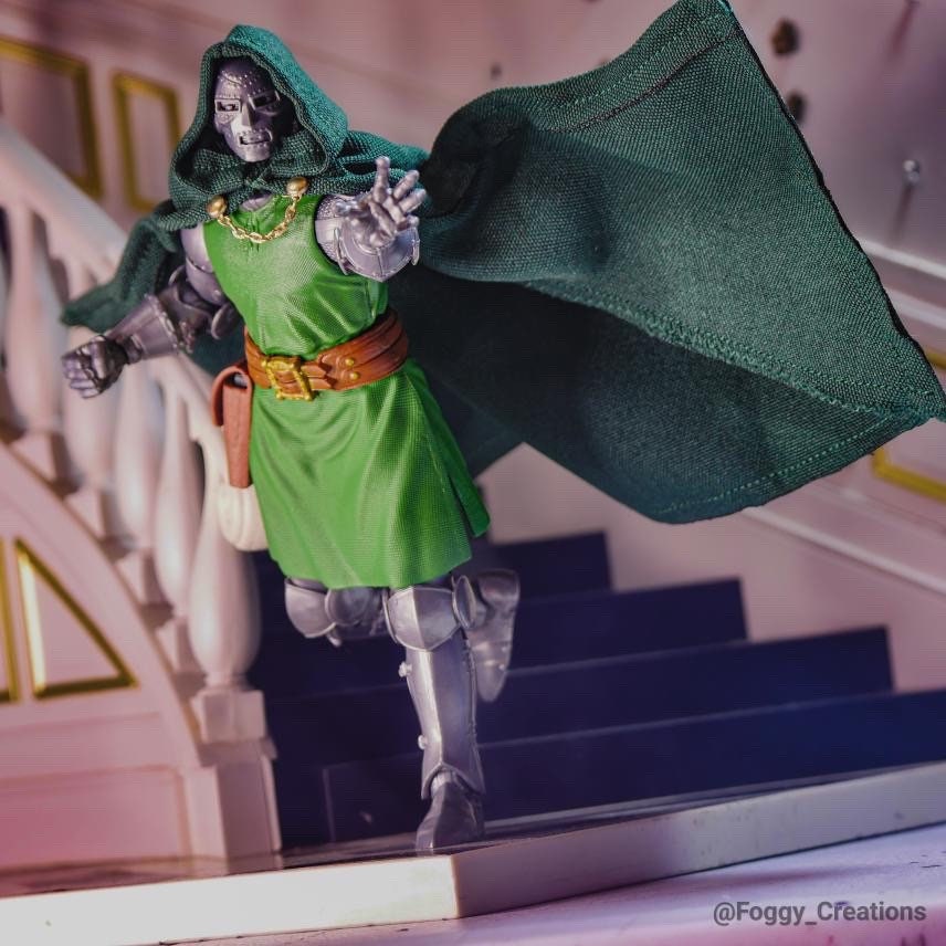 1/12 Dr Doom Wired Cloak and Tunic Set for Marvel Legend or