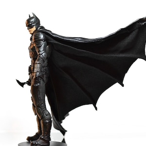 1/12 Batwing Wired Cape (Action figure not included)