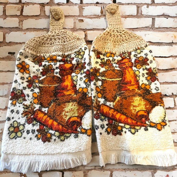 Vintage 1970s 1980s Mushroom Orange and Brown Kitchen Crochet Dish Towel Set Retro Kitchen Decor Housewarming Kitsch Gift