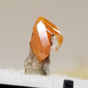Red Cloud Wulfenite Perky Box