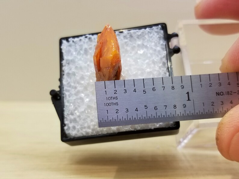 Thick Red Cloud Wulfenite Crystal - Etsy