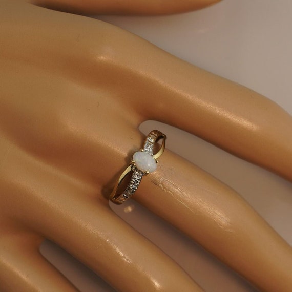 Stunning 9ct Solid Opal & diamond Ring - image 6