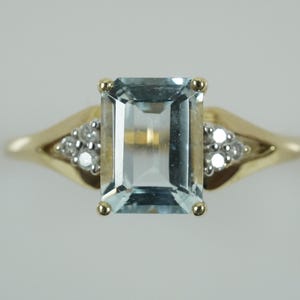 STUNNING Aquamarine & diamond statement ring 9ct