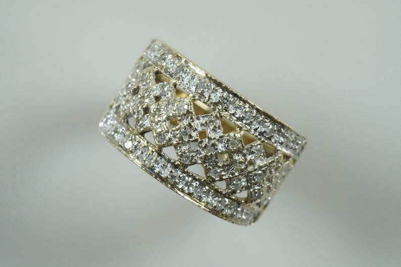 Anillo De Oro Blanco 9K Decorado Con Diamante 0.03CT