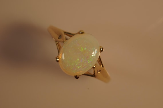 Exceptional 9ct Genuine Opal & Diamond Ring - image 6