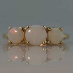 TRILOGY Round Solid Opal Ring 9ct gold - Elegant & Classic
