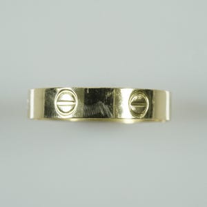18ct Fashionable &quot;Love&quot; inspired band