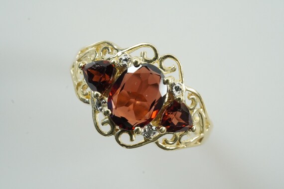 Beautiful Vintage Garnet Ring, 9ct - image 4