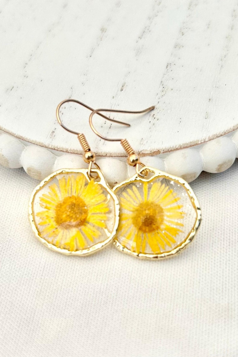 Pressed Flower Earring Resin Jewelry Handmade Design Gold Rim Botanical Accessory Lightweight Dangle Nature Inspired Unique Gift image 8