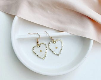 Mustard Seed Earrings Heart Resin Jewelry Handmade Religious Faith Dangle Accessory Lightweight Dainty Valentine Day Gift Romantic Spiritual