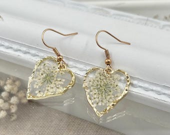 Queen Lace Earring Flower Jewelry Wedding Accessory Bridal Party Handmade Gift Bridesmaid Set Matching Earrings Gold Heart Shaped Resin
