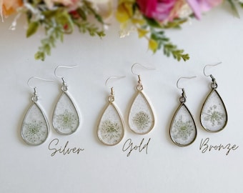 Queen Annes Lace Resin Earring Dried Flower Earring White Flower Earring Tear Drop Hypoallergenic Romantic Gifts Under 30 Gifts for Her