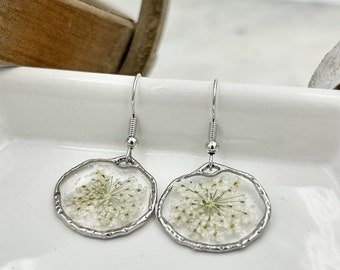 Wedding White Queen Annes Lace Earring Flower Bridesmaids Gift Set Wedding Day Earring Dangle Handmade Flower Earring Bridesmaid Gift Set