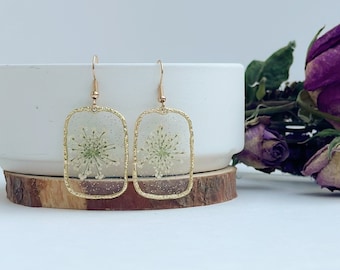 Queen Annes Lace Resin Earring Pressed Flower Jewelry Earring Rectangle Hypoallergenic Earring Hooks Romantic Gifts Under 30 Gifts for Her