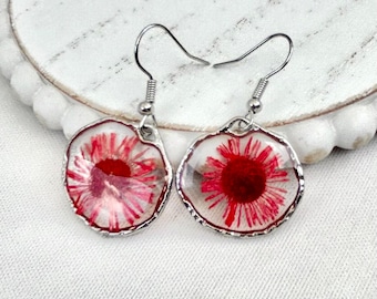 Red Flower Earring Chrysanthemum Resin Jewelry Handcrafted Botanical Accessory Unique Gift Idea Elegant Natural Petal Dried Floral Dangle