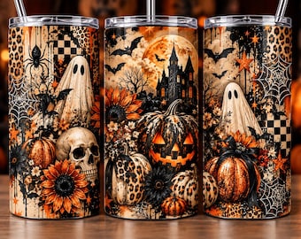 Immagine PNG di un bicchiere infestato con tema horror spettrale di Halloween, fantasma e teschio (download digitale).